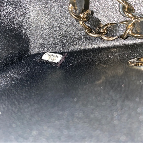 CHANEL SQUARE FLAP IN BLACK LAMBSKIN - Picture 10 of 12